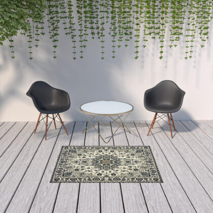 4' X 6' Ivory Oriental Stain Resistant Indoor Outdoor Area Rug