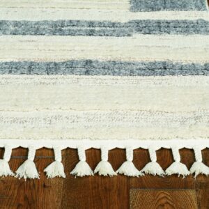 144 X 180 Ivory  Grey Polyester Rug