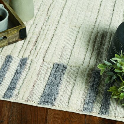 144 X 180 Ivory  Grey Polyester Rug