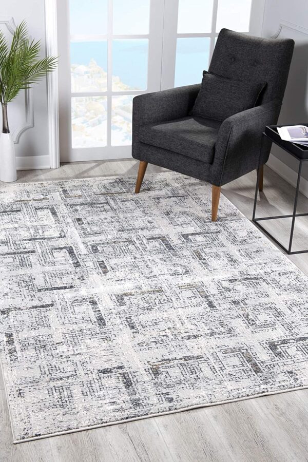 7’ X 10’ Gray And Ivory Abstract Distressed Area Rug