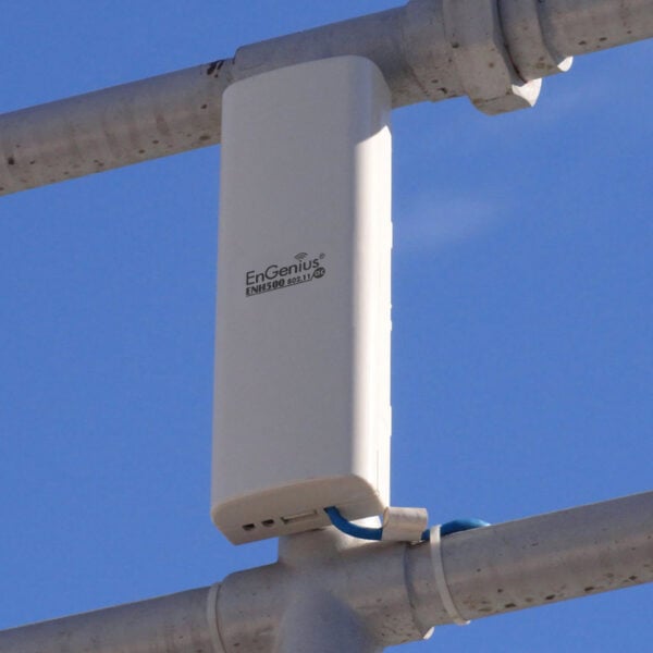 EnGenius ENH500v3 IEEE 802.11ac 867 Mbit/s Wireless Bridge