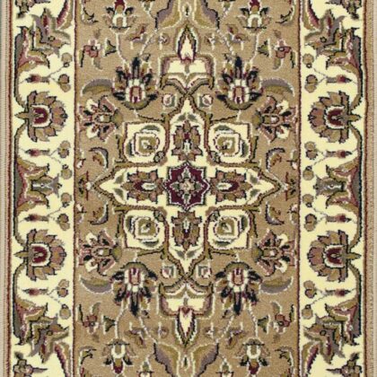 8' Beige And Ivory Area Rug