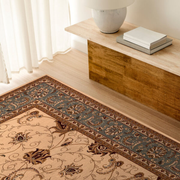4’ x 6’ Cream and Blue Traditional Area Rug