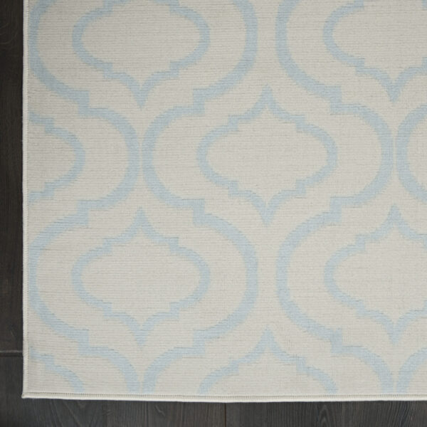 6' x 9' Gray Moroccan Power Loom Area Rug