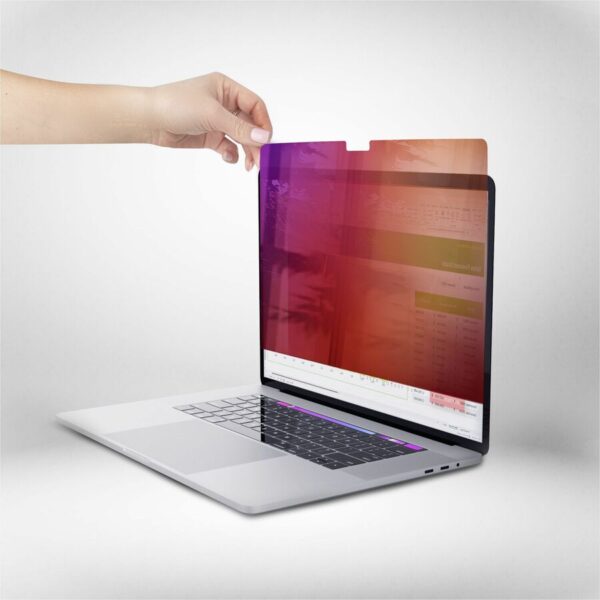 StarTech.com 14-inch MacBook Pro 21/23 Privacy Screen, Gold Filter w/Enhanced Privacy, Computer Security Filter, +/- 30 Deg. View Angle