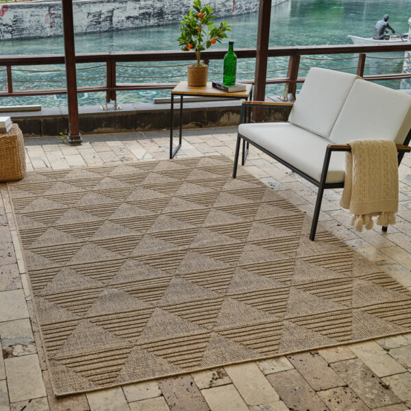4' X 6' Beige and Brown Geometric Distressed Indoor Outdoor Area Rug