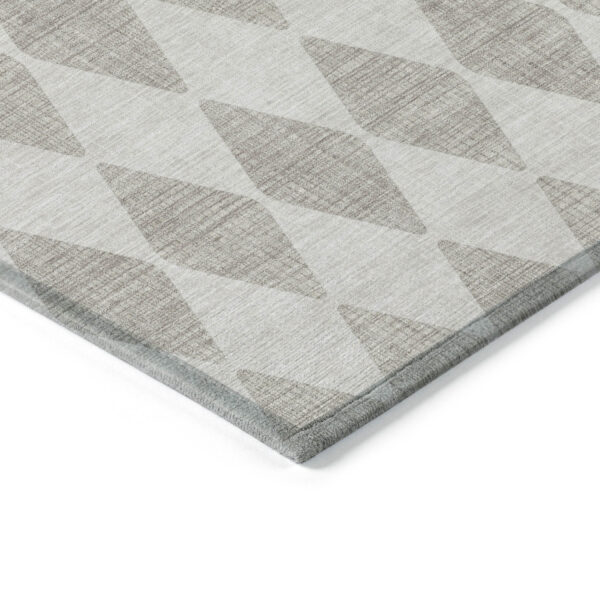 8' Beige Round Geometric Washable Indoor Outdoor Area Rug