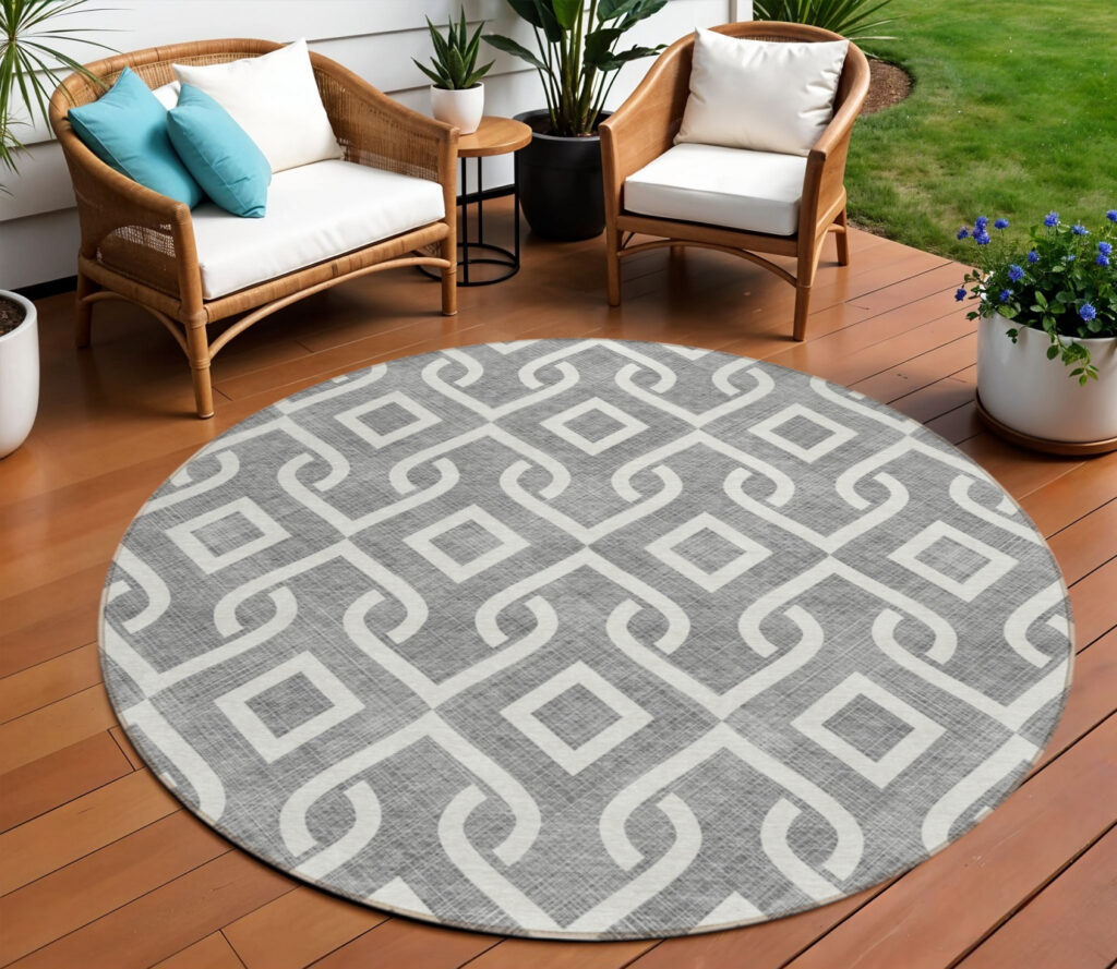 8' Gray And Ivory Round Geometric Washable Indoor Outdoor Area Rug