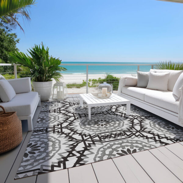 10' X 14' White Black And Gray Floral Medallion Washable Indoor Outdoor Area Rug