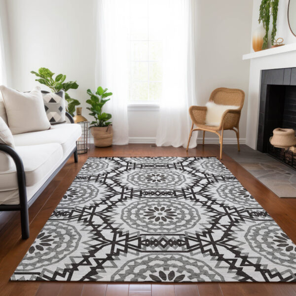10' X 14' White Black And Gray Floral Medallion Washable Indoor Outdoor Area Rug