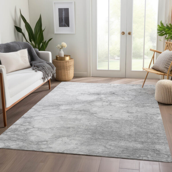 8' X 10' Silver Gray And Ivory Abstract Washable Indoor Outdoor Area Rug