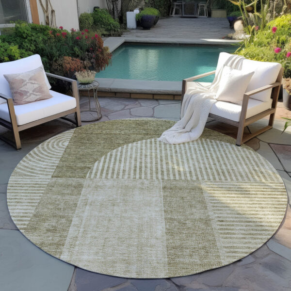 8' Taupe Beige And Tan Round Geometric Washable Indoor Outdoor Area Rug