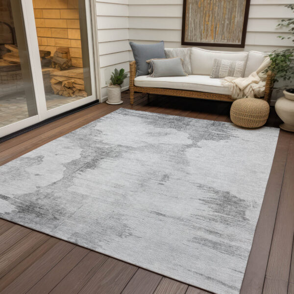 5' X 8' Silver Gray And Pewter Abstract Washable Indoor Outdoor Area Rug
