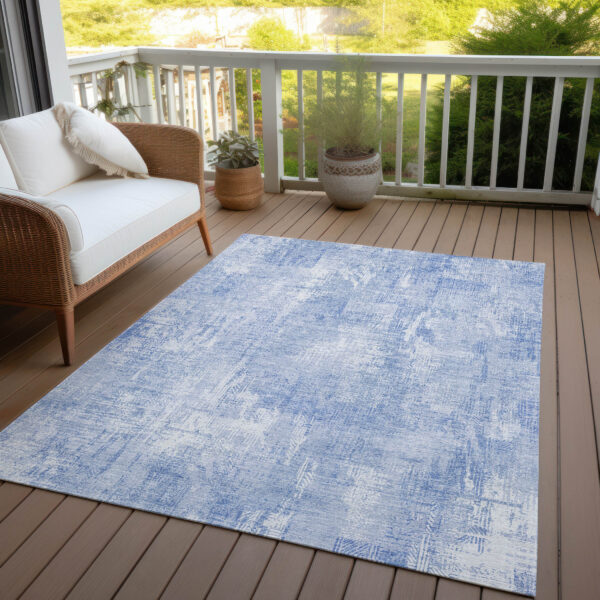 5' X 8' Sky Blue Denim Blue And Ivory Abstract Washable Indoor Outdoor Area Rug