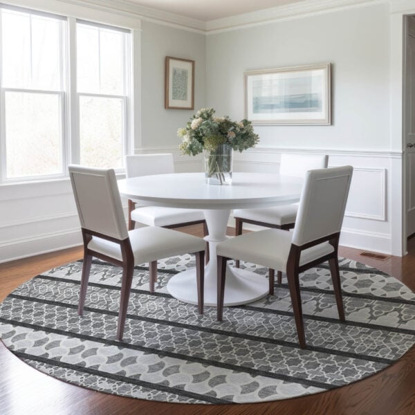 8' Gray Charcoal And Silver Round Quatrefoil Washable Indoor Outdoor Area Rug
