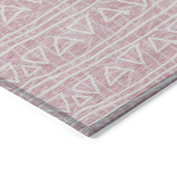 8' Pink And Ivory Round Geometric Washable Indoor Outdoor Area Rug