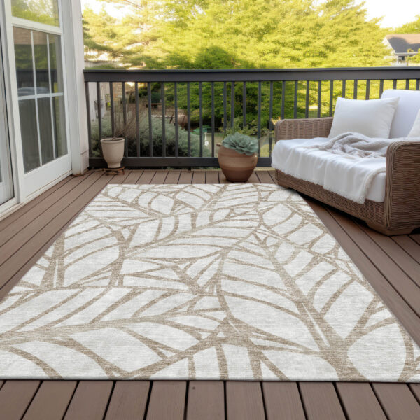 3' X 5' Beige And Brown Floral Washable Indoor Outdoor Area Rug