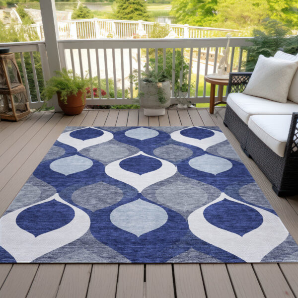 5' X 8' Navy Blue And Denim Blue Ogee Washable Indoor Outdoor Area Rug