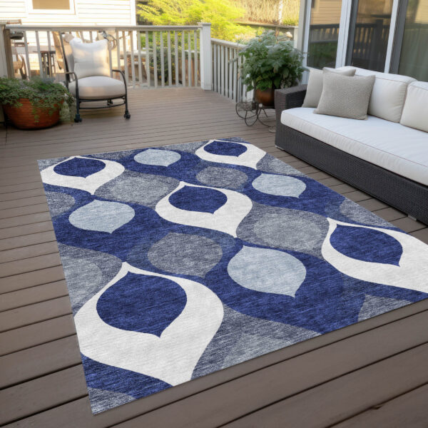 5' X 8' Navy Blue And Denim Blue Ogee Washable Indoor Outdoor Area Rug