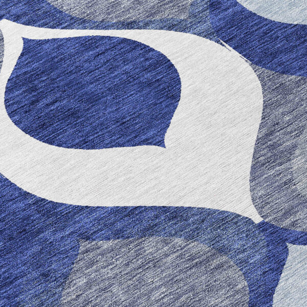 5' X 8' Navy Blue And Denim Blue Ogee Washable Indoor Outdoor Area Rug