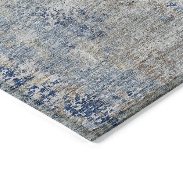 8' Denim Blue And Sky Blue Round Abstract Washable Indoor Outdoor Area Rug