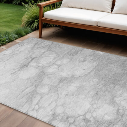 8' X 10' Silver Gray And Ivory Abstract Washable Indoor Outdoor Area Rug