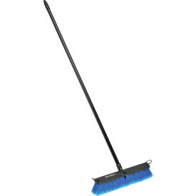 Global Industrial™ 18"" Push Broom W/ Plastic Block & Steel Handle Multi-Surface Sweep