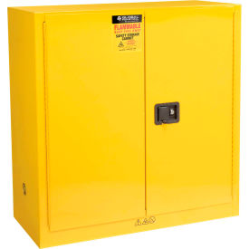 Global Industrial™ Flammable Cabinet Manual Close Double Door 30 Gallon 43""Wx18""Dx44""H