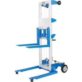 Global Industrial™ Lightweight Hand Operated Lift Truck 500 Lb. Capacity Straddle Legs