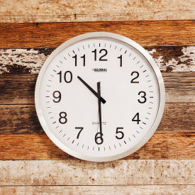 Global Industrial™ Oversized Wall Clock - 20 - Aluminum