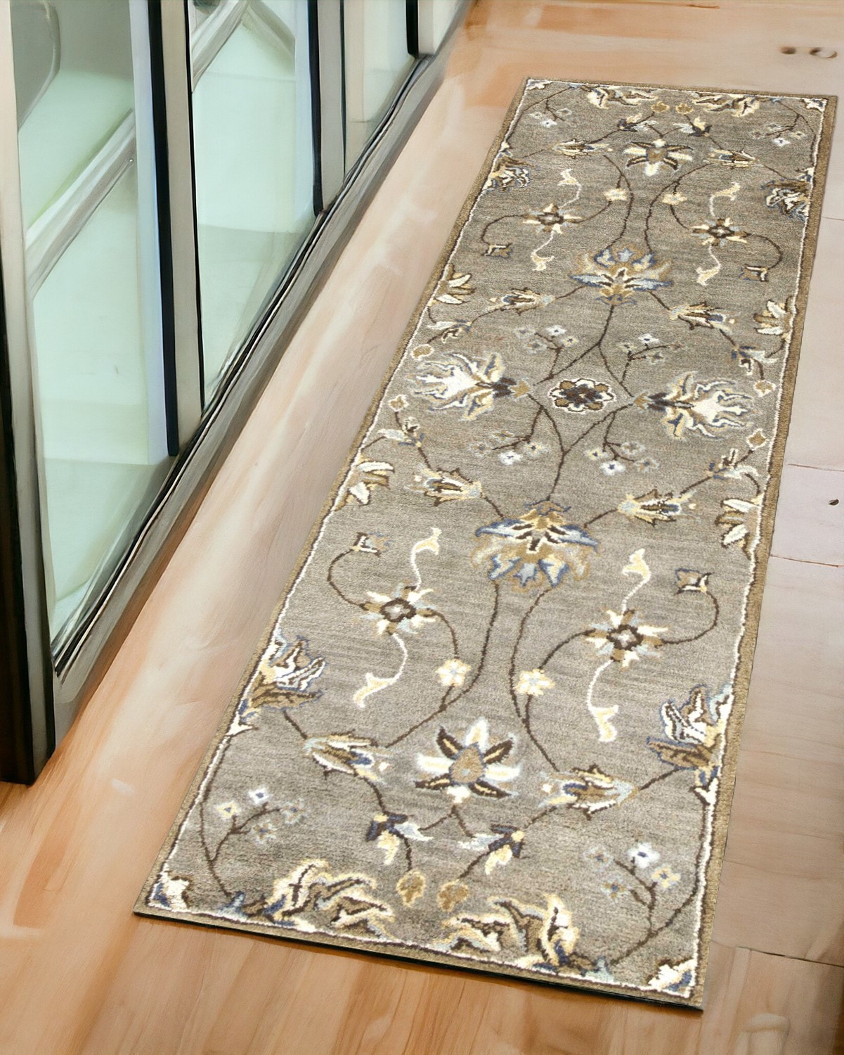 7' Grey Hand Tufted Wool Traditional Floral Indoor Area Rug