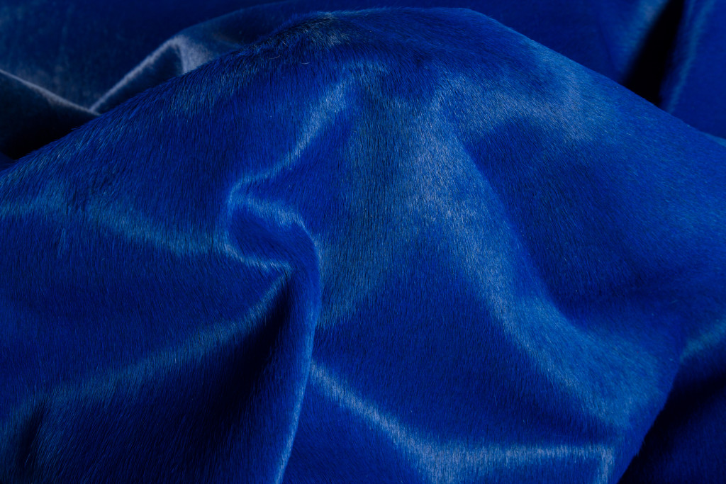 6' x 7' Cobalt Cowhide Hand Knotted Area Rug