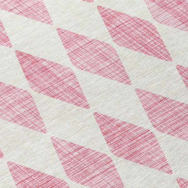 3' X 5' Pink And Ivory Geometric Washable Indoor Outdoor Area Rug