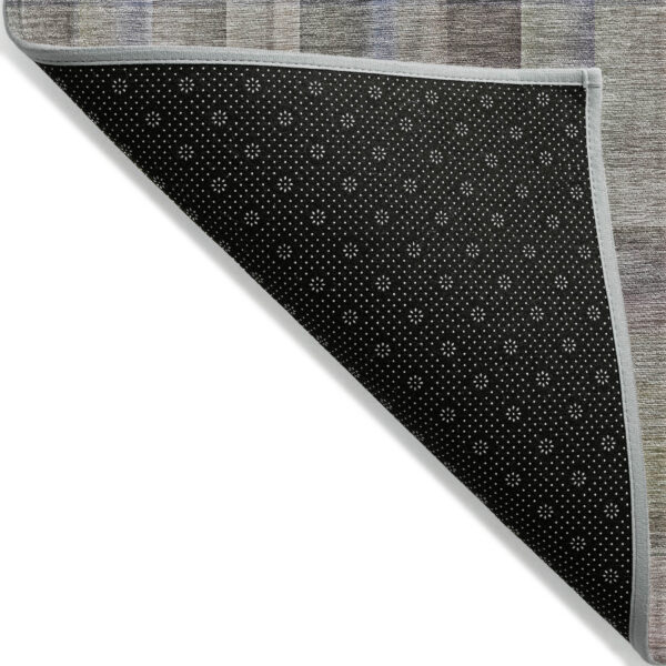 5' X 8' Gray Plaid Washable Non Skid Indoor Outdoor Area Rug