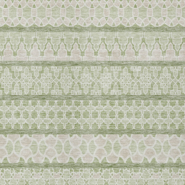 5' X 8' Artichoke Green And Ivory Quatrefoil Washable Indoor Outdoor Area Rug