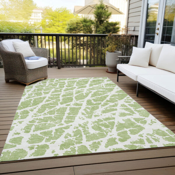 9' X 12' Green and White Abstract Washable Non Skid Indoor Outdoor Area Rug