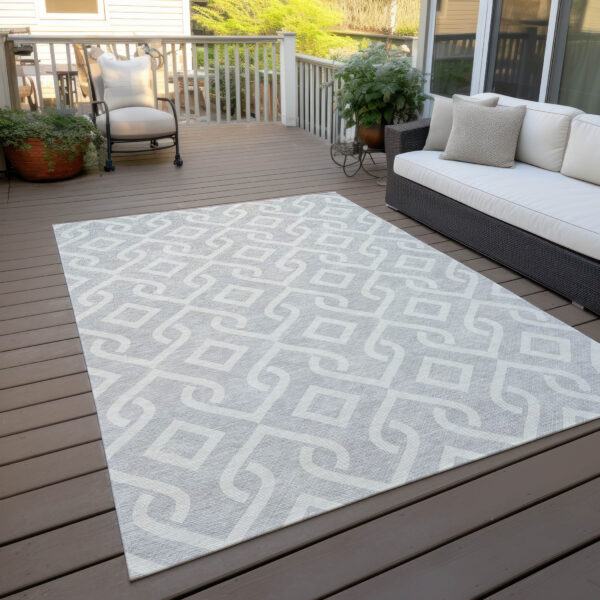 10' X 14' Silver And Ivory Geometric Washable Indoor Outdoor Area Rug