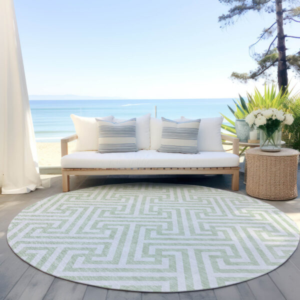 8' Mint Green Artichoke Green And Ivory Round Geometric Washable Indoor Outdoor Area Rug