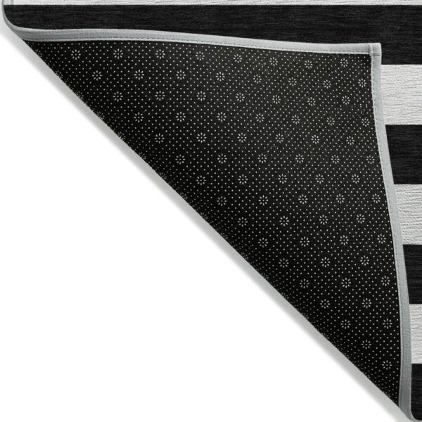8' Round Black and White Round Striped Washable Non Skid Indoor Outdoor Area Rug