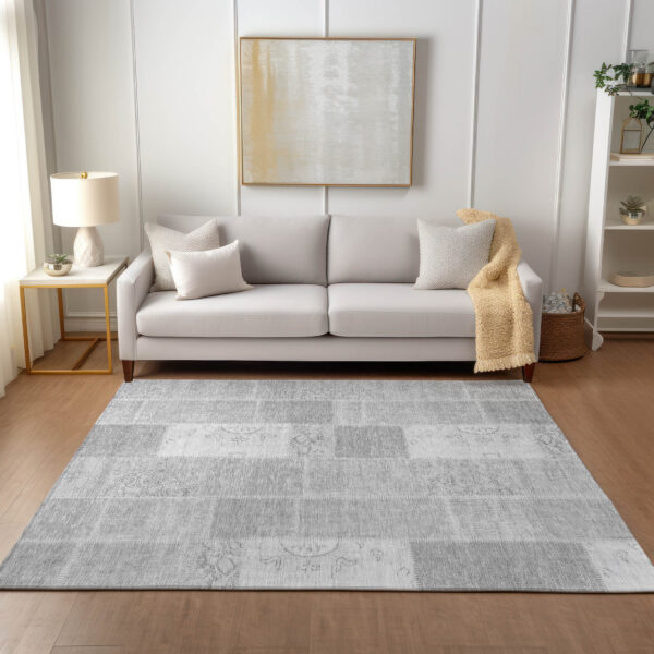 8' X 10' Silver Gray And Graphite Patchwork Washable Indoor Outdoor Area Rug