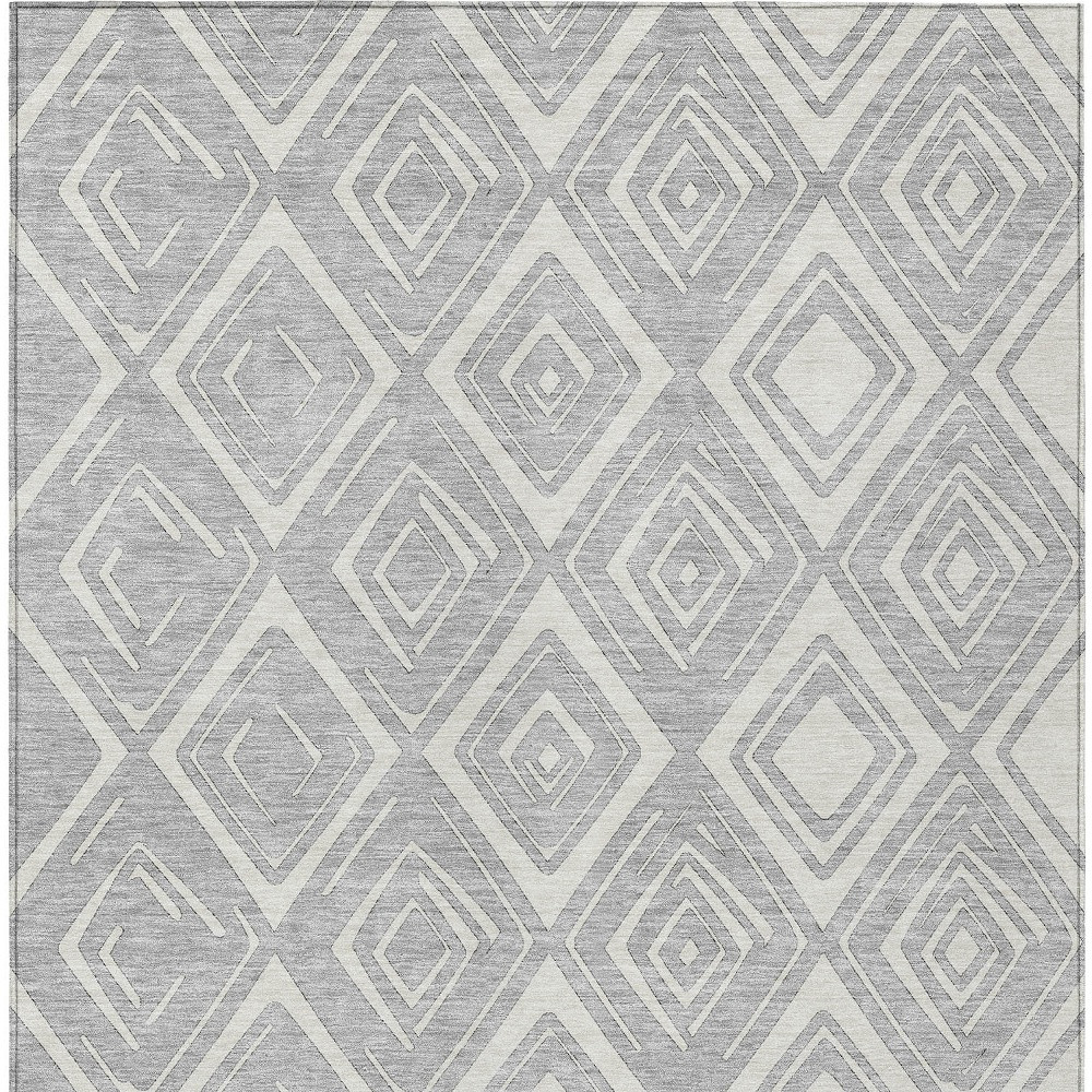 8' X 10' Silver And Ivory Geometric Washable Indoor Outdoor Area Rug