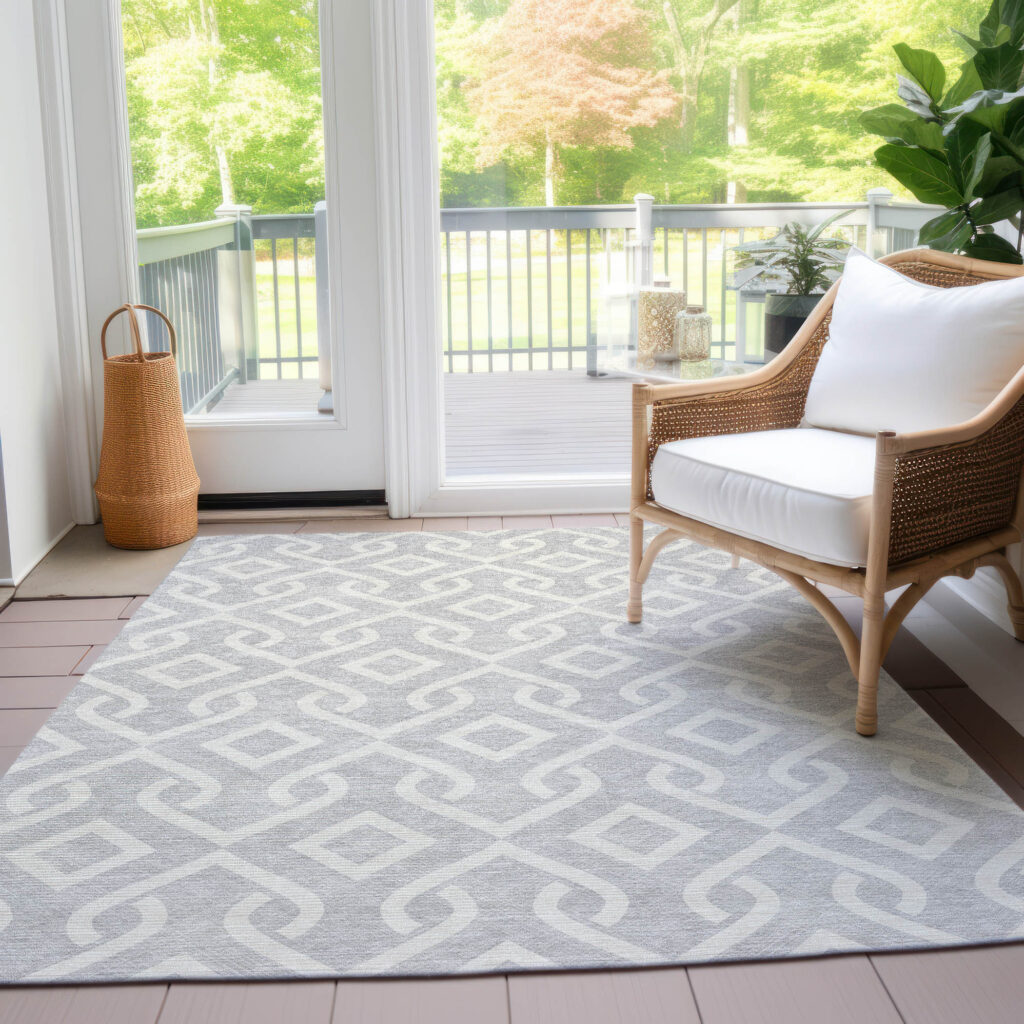 9' X 12' Silver And Ivory Geometric Washable Indoor Outdoor Area Rug