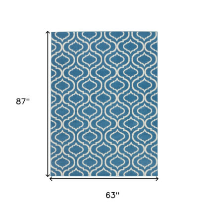 5' x 7' Gray Moroccan Power Loom Area Rug