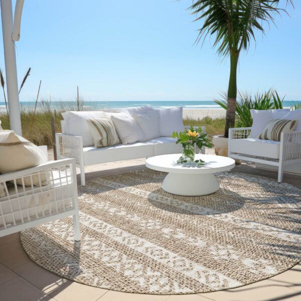 8' Brown And Beige Round Southwestern Washable Indoor Outdoor Area Rug