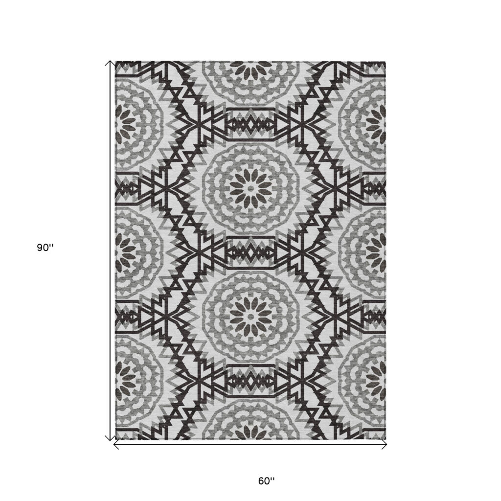 5' X 8' White Black And Gray Floral Medallion Washable Indoor Outdoor Area Rug