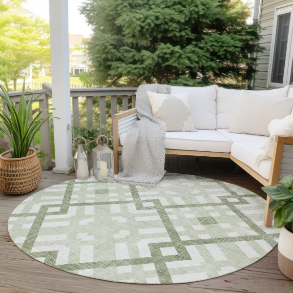8' Artichoke Green And Olive Green Round Geometric Washable Indoor Outdoor Area Rug