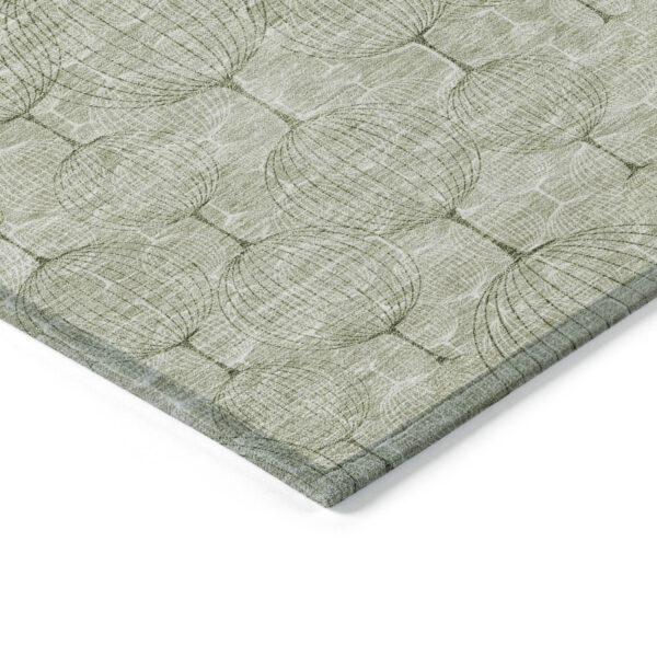 8' Artichoke Green And Ivory Round Geometric Washable Indoor Outdoor Area Rug