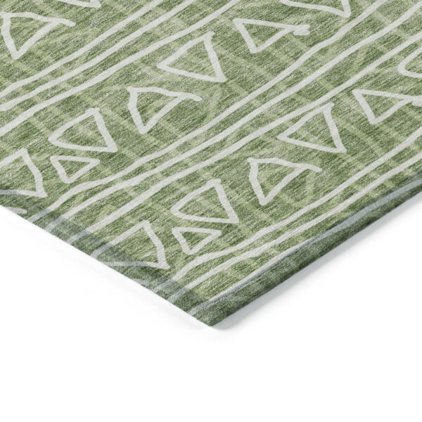 10' X 14' Green And Ivory Geometric Washable Indoor Outdoor Area Rug