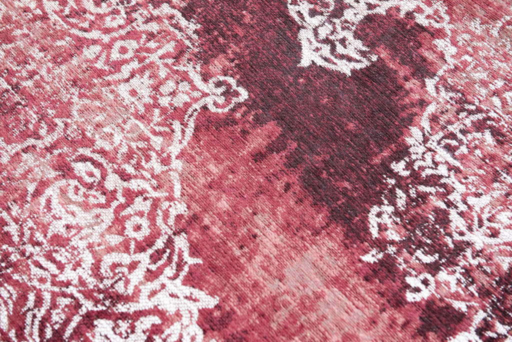 7' x 9' Red and White Oriental Non Skid Area Rug