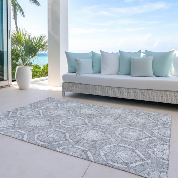 3' X 5' Gray And Silver Medallion Washable Indoor Outdoor Area Rug
